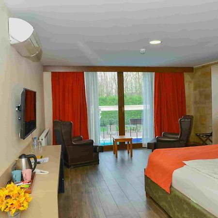 Green House Garden Park Hotel Cumhuriyet Kültér fotó